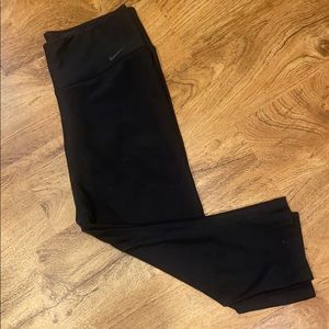 Nike Cropped Leggings